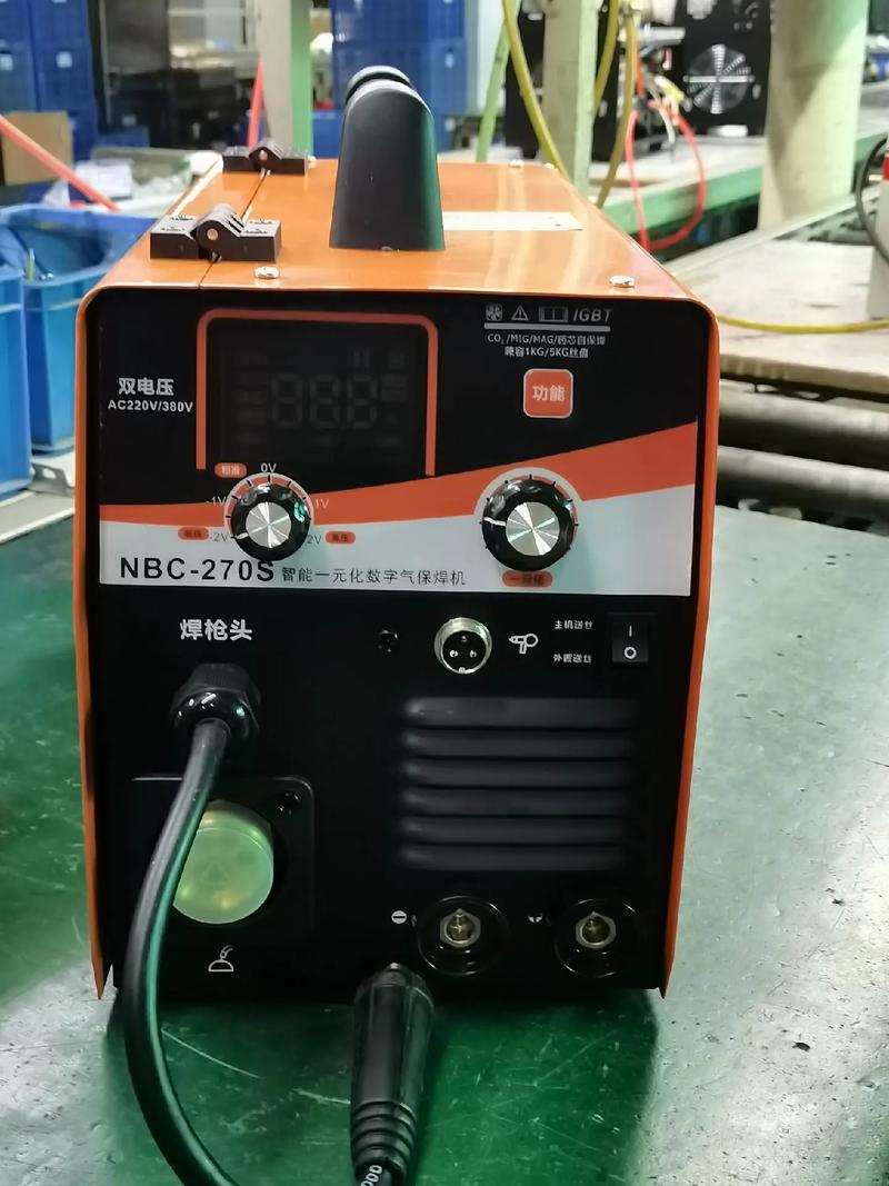 聚焦產品圖片 專業生產直流逆變電焊機，涵蓋手工焊與氬弧焊系列